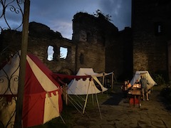 Unser Lager auf der Sauerburg bei Nacht